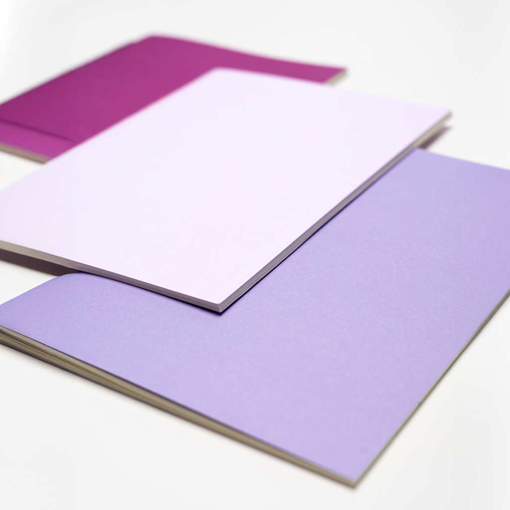 Textura y papel obra 80gr de la Libreta Bruma, tres interiores distintos, Nómade Editorial